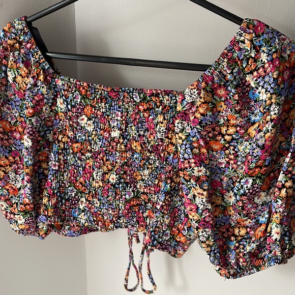 floral front tie crop top - Picture 5 of 5